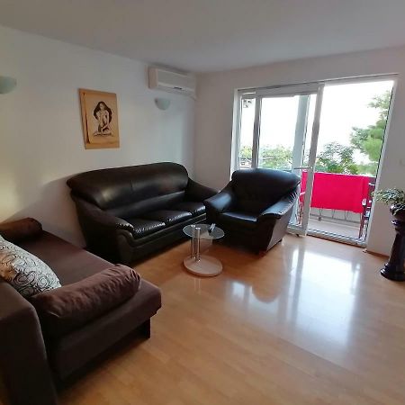 Apartment Sodan 72 Omis Exterior photo