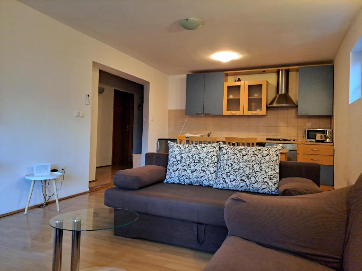 Apartment Sodan 72 Omis Exterior photo