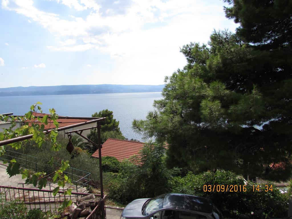 Apartment Sodan 72 Omis Exterior photo